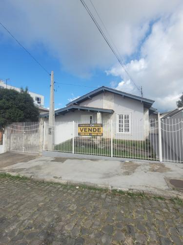 Casa com 4 dorms, Coral, Lages - R$ 700 mil, Cod: 223