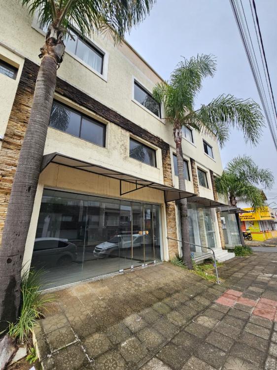 ESTABELECIMENTO COMERCIAL.